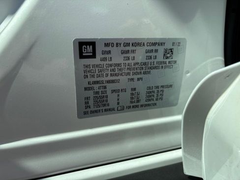 Used 2022 Buick Encore GX Essence w/ Advanced Technology Package image 23