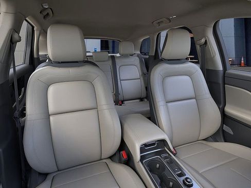 New 2026 Lincoln Corsair Premiere image 10