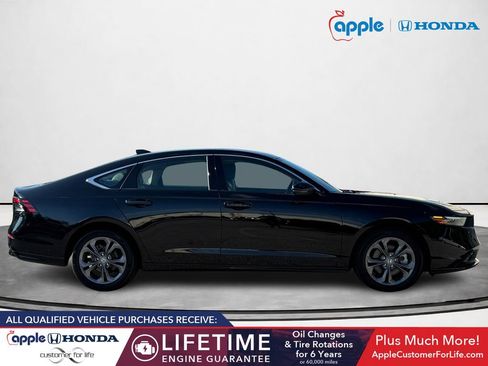 Used 2025 Honda Accord EX-L image 2