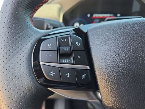 Used 2025 Ford Explorer ST AWD/4WD image 24
