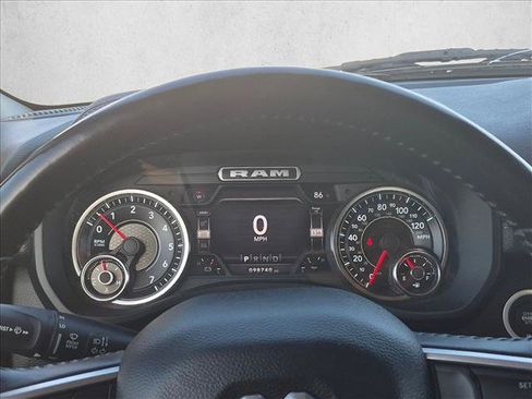 Used 2022 RAM 1500 Laramie RWD image 9