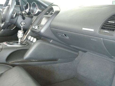 Used 2011 Audi R8 V10 AWD/4WD image 27
