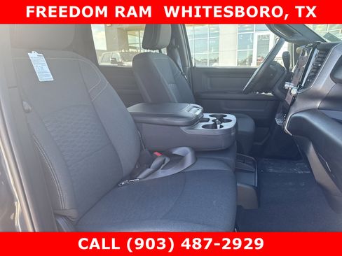 New 2025 RAM 2500 Tradesman AWD/4WD image 23