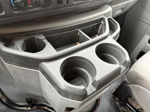 Used 2019 Ford E-350 and Econoline 350 Super Duty w/ Power Windows & Locks Group image 30