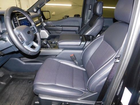 Used 2025 Ford F150 Lariat w/ Equipment Group 502A High image 13