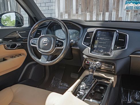 Used 2018 Volvo XC90 T6 Momentum w/ Convenience Package AWD/4WD image 15