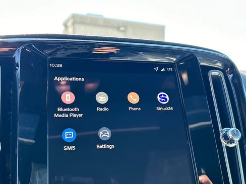 New 2026 Volvo XC40 B5 Ultra w/ Climate Package AWD/4WD image 16