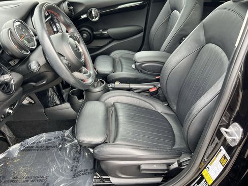 Used 2020 MINI Cooper S image 14