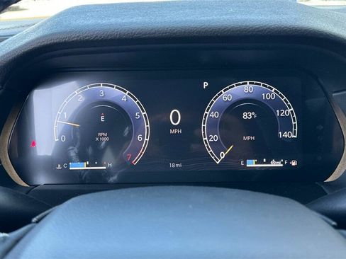 New 2025 Jeep Grand Cherokee Altitude image 21