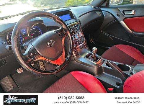 Used 2013 Hyundai Genesis 3.8 image 13