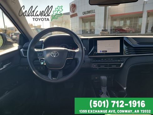Used 2025 Toyota Camry LE image 24