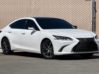 Used 2025 Lexus ES 350 w/ Premium Package FWD video 2