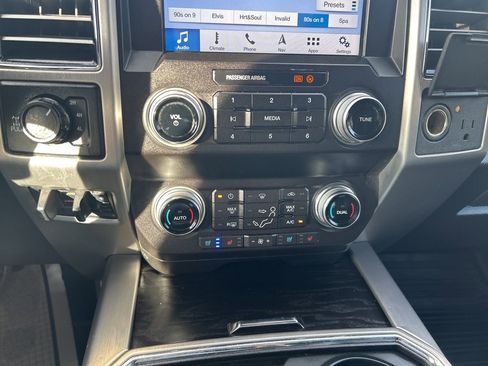 Used 2019 Ford F250 Platinum image 24