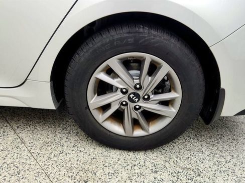 Used 2020 Kia Optima LX FWD image 9