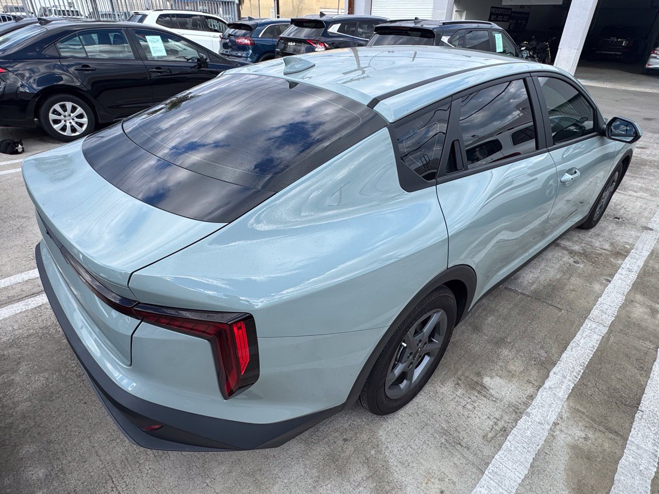 Certified 2025 Kia K4 FWD image 4