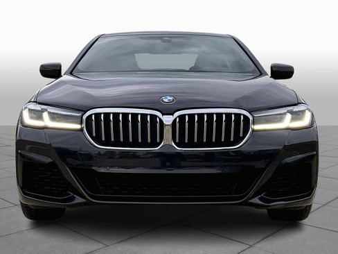 Used 2022 BMW 540i w/ M Sport Package image 3