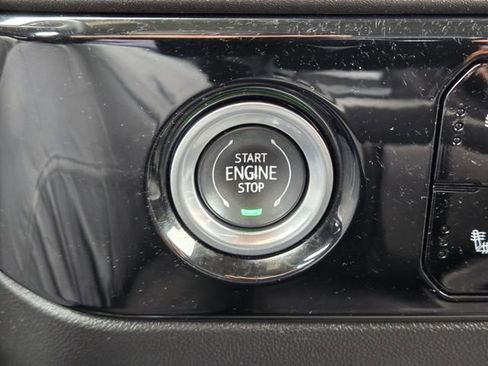Used 2024 Chevrolet Silverado 1500 LT AWD/4WD image 21