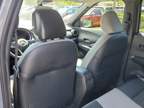 Used 2023 Nissan Kicks SR w/ SR Premium Package FWD image 12