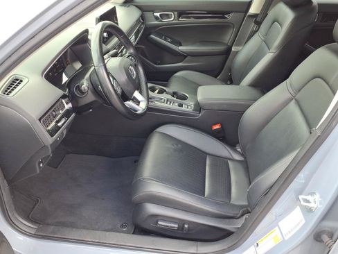 Used 2024 Honda Civic Touring image 11