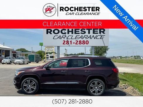 Used 2017 GMC Acadia Denali w/ Technology Package AWD/4WD image 1