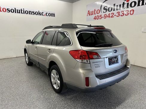 Used 2014 Subaru Outback 2.5i Limited image 5