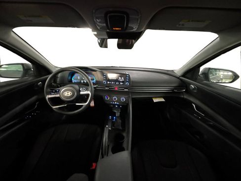 New 2026 Hyundai Elantra SE image 9