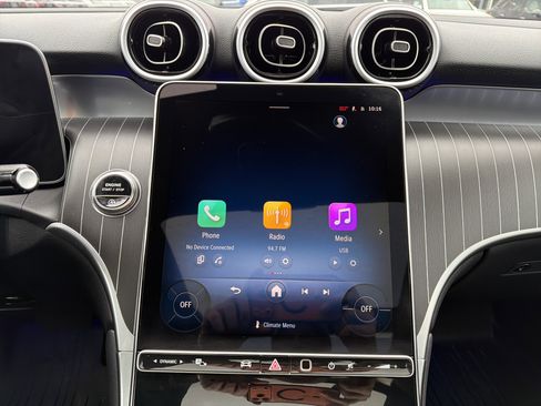 Used 2026 Mercedes-Benz GLC 300 4MATIC image 17