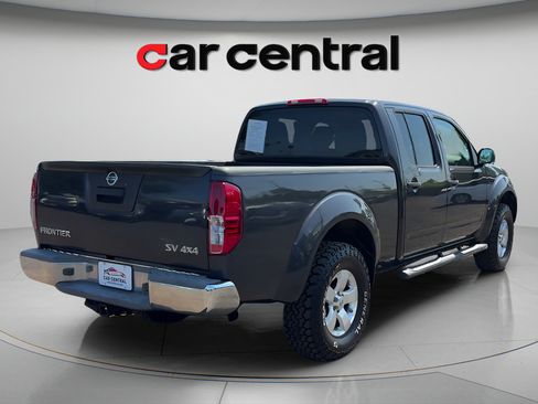 Used 2013 Nissan Frontier SV AWD/4WD image 4