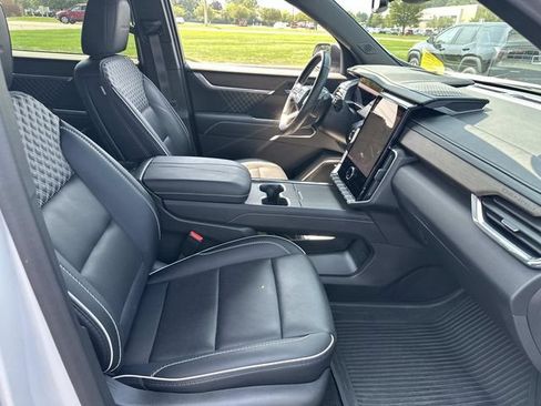 Certified 2024 GMC Acadia Denali w/ LPO, Floor Liner Package AWD/4WD image 27
