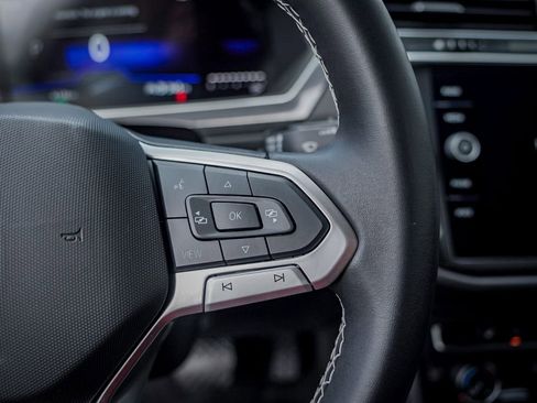 Used 2024 Volkswagen Tiguan S image 15