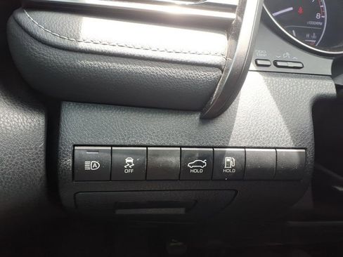 Used 2022 Toyota Camry SE FWD image 20