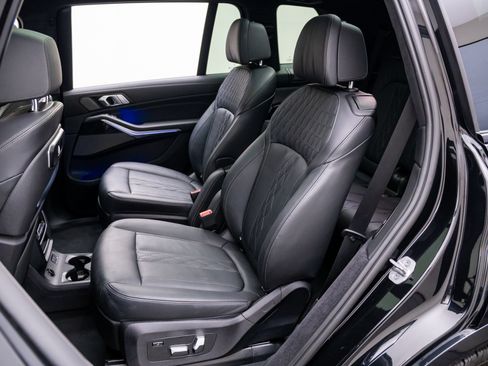 Used 2024 BMW X7 M60i w/ Executive Package AWD/4WD image 18