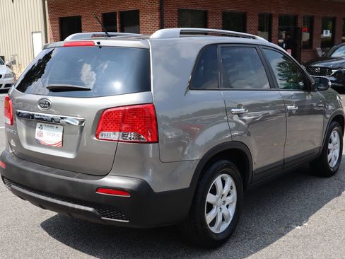 Used 2013 Kia Sorento LX FWD image 6