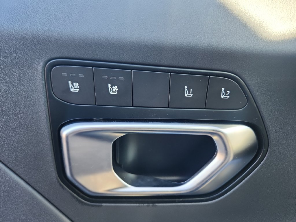 Certified 2025 Kia K4 GT-Line Turbo FWD image 22