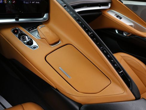 Used 2021 Chevrolet Corvette Stingray Preferred Conv w/ Z51 Performance Package RWD image 29