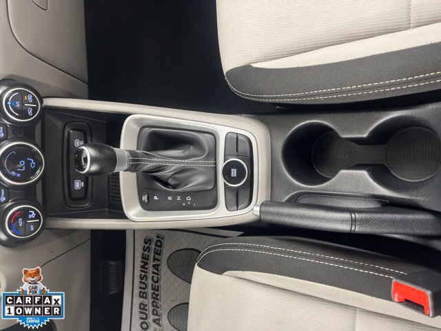 Used 2025 Hyundai Venue SEL FWD image 29