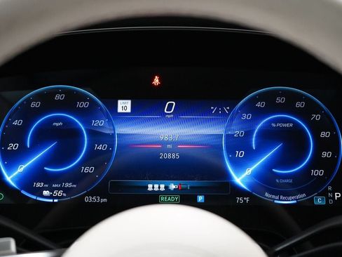 Used 2023 Mercedes-Benz EQS 580 4MATIC Sedan image 18