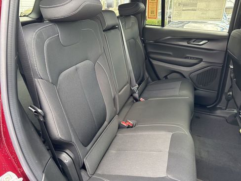 New 2026 Jeep Grand Cherokee Laredo X AWD/4WD image 47