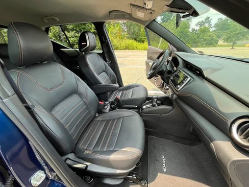 Used 2020 Nissan Kicks SR FWD image 14