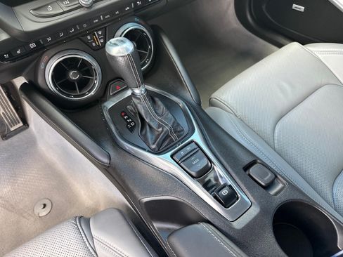 Used 2018 Chevrolet Camaro SS w/ LPO RS/SS Interior Package RWD image 12