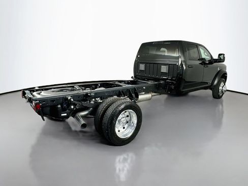 New 2026 RAM 5500 Tradesman w/ Chrome Appearance Group AWD/4WD image 7