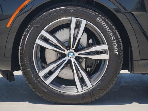 Used 2025 BMW X7 M60i AWD/4WD image 5