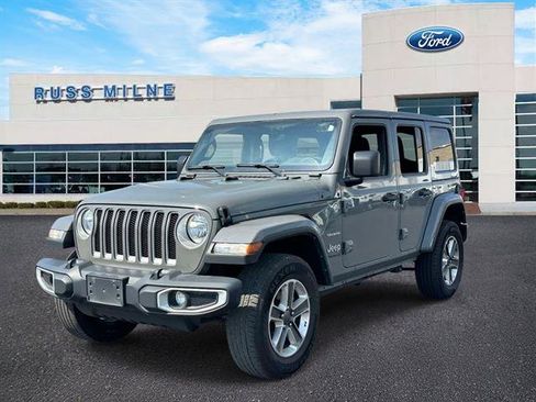 Used 2023 Jeep Wrangler Unlimited Sahara AWD/4WD image 6