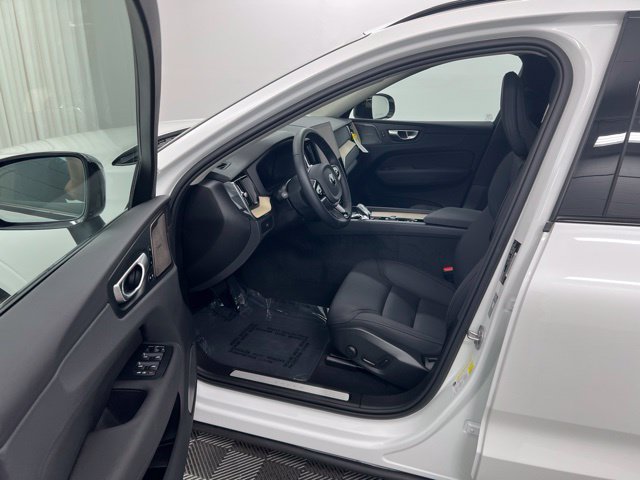 New 2026 Volvo XC60 B5 Plus w/ Protection Package Premier AWD/4WD image 12