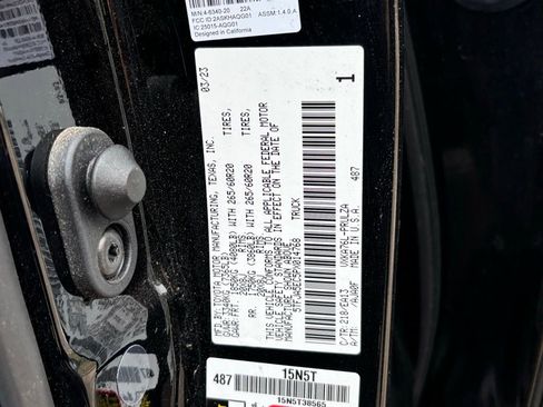 Used 2023 Toyota Tundra Limited image 29