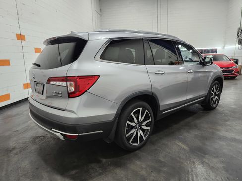 Used 2021 Honda Pilot Touring image 19