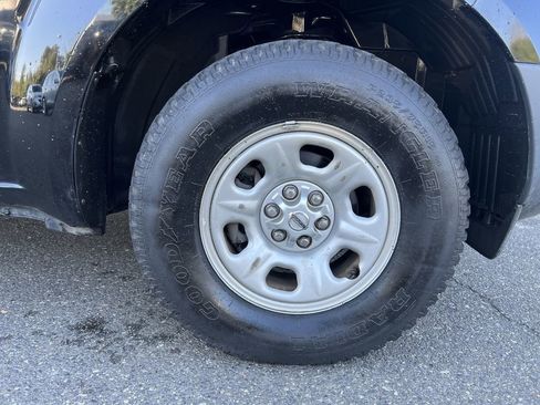 Used 2015 Nissan Frontier S image 10