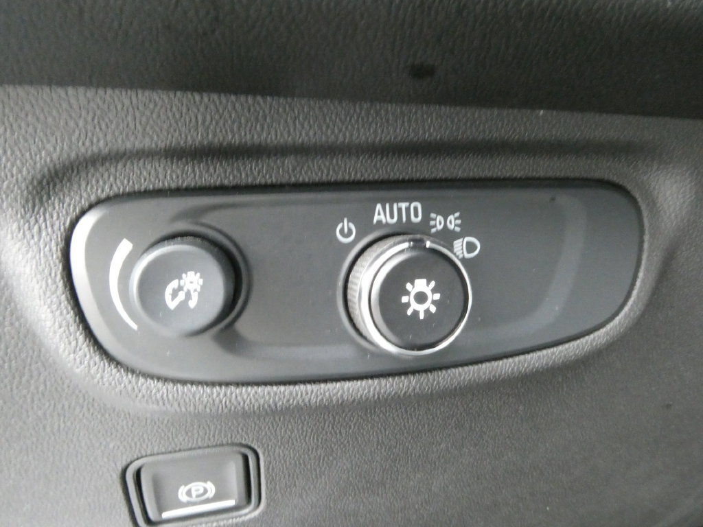 Certified 2024 GMC Terrain SLE AWD/4WD image 26