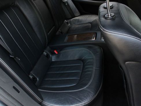 Used 2013 Mercedes-Benz CLS 550 w/ Premium I Pkg image 30