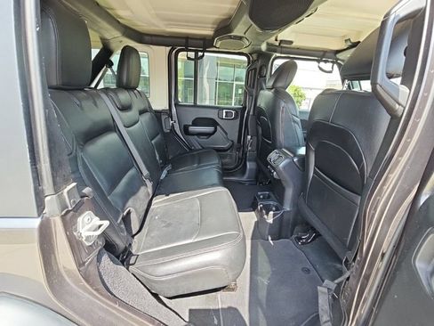 Used 2018 Jeep Wrangler Unlimited Sport S AWD/4WD image 20